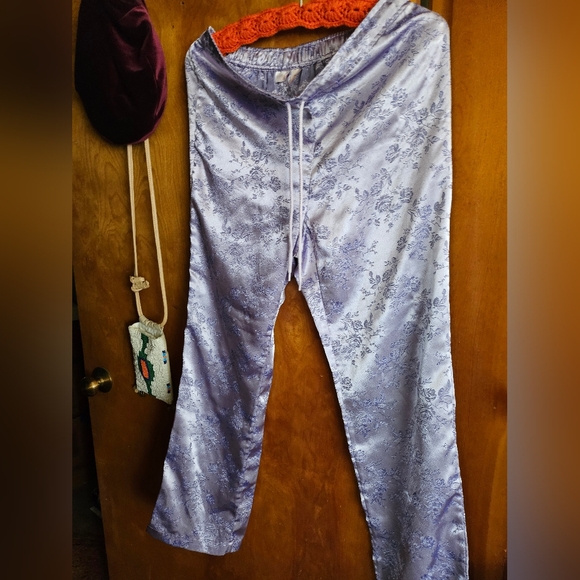♡Victoria Secret Vintage Floral Lavender Lounge Pants💜 - Picture 1 of 3